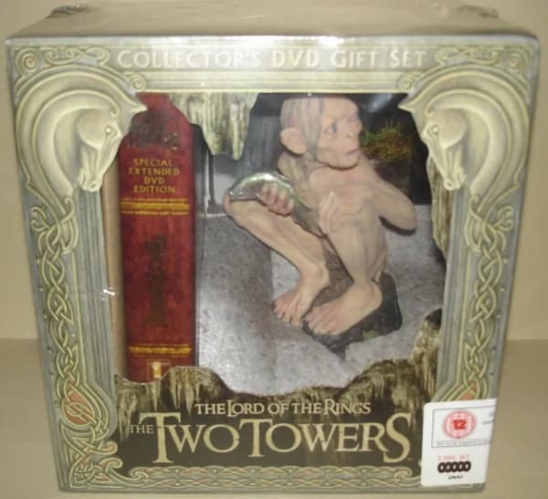 Lord Of The Rings Two Towers DVD Collectors Edition Box Set Region 2 (Brand New)