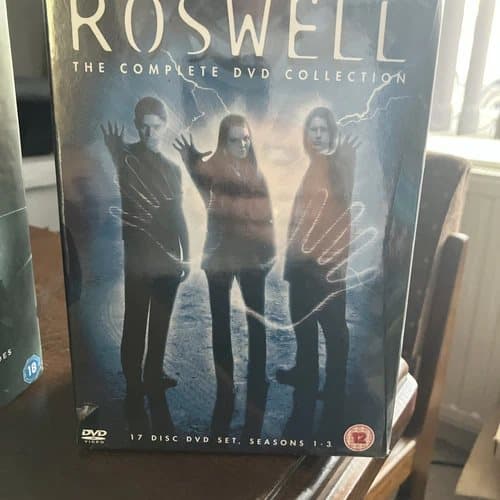 ROSWELL COMPLETE SERIES 1-3 DVD BOX SET Seasons 1 2 3 Original Release R2 Region 2 (Brand New)