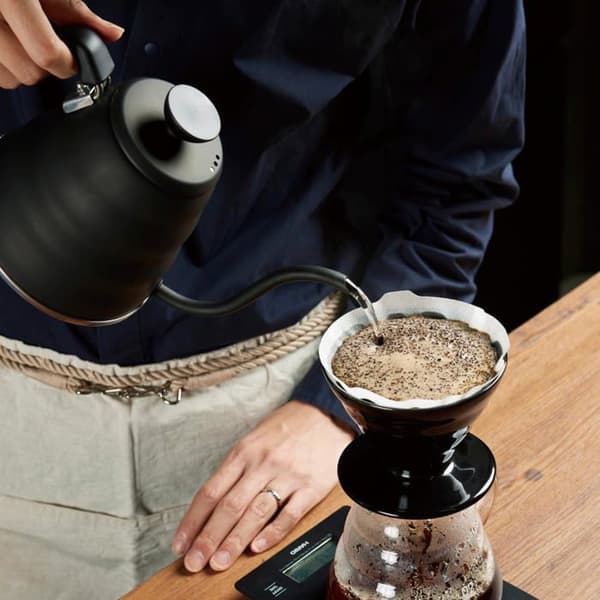 Permanent kaffefilter - återanvändbart kaffefilter Hario - KDC-02-B - V60 Kasuya kaffebryggare - Svart