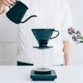Miniatyrbild 4 av 4: Permanent kaffefilter - återanvändbart kaffefilter Hario - KDC-02-B - V60 Kasuya kaffebryggare - Svart