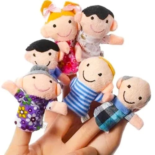 Sett med 6 fingerdukker familietema