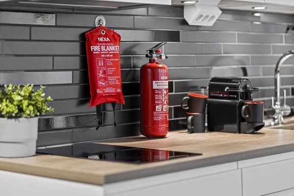 Brandsläckare NEXA 2kg pulver röd 13A
