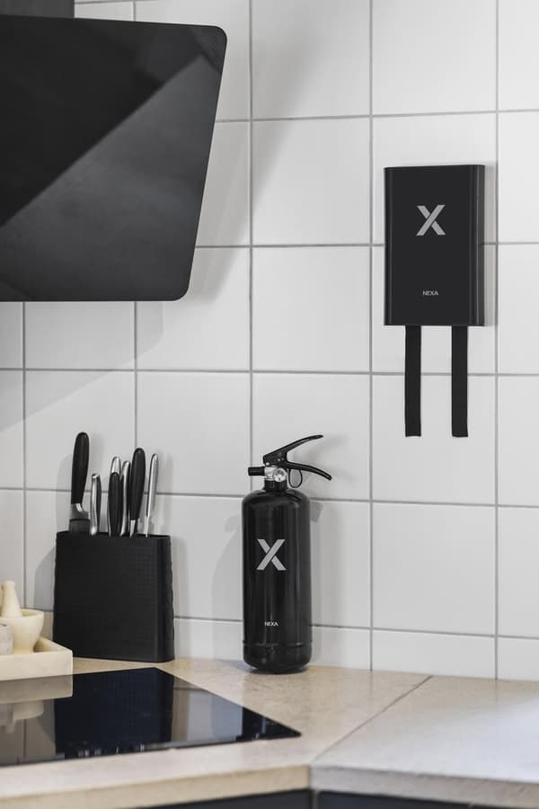 Brandsläckare NEXA 2Kg pulver svart 13A