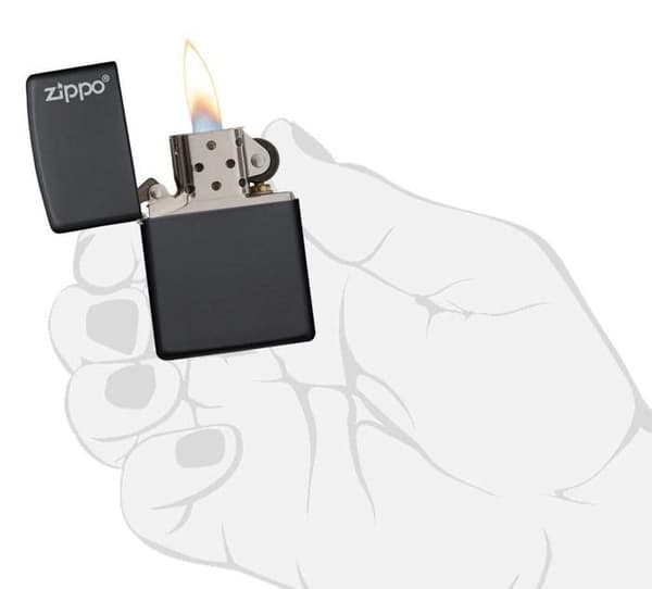 Mattsvart tändare med Zippo-logga
