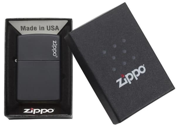 Mattsvart tändare med Zippo-logga