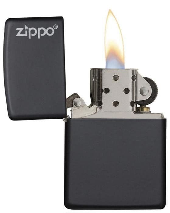 Mattsvart tändare med Zippo-logga