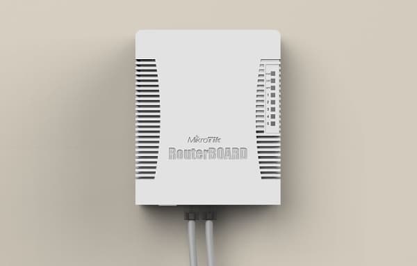 MikroTik RouterBOARD hEX RB960PGS - Ruter - 4-ports switch - 1GbE