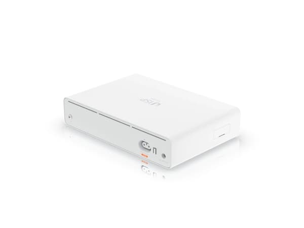 Ubiquiti UISP - Switch - Administrerad - 9 x 10/100/1000 + 2 x 1 Gigabit / 10 Gigabit SFP+ - skrivbordsmodell, rackmonterbar