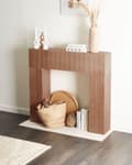 Miniatyrbilde 5 av 9: Peishylle Lyst tre MDF 110 x 23 x 100 cm Vertikal utsmykking Minimalistisk og moderne stil Peis Stue Interiør