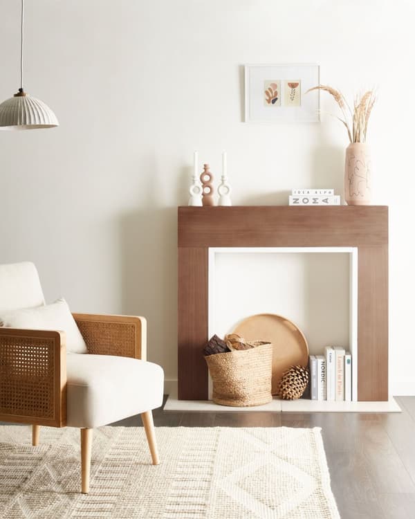 Spiselkrans Vit Öppen Spis Spismantel MDF 110 x 19 x 102 cm Kamin Utsmyckad Klassisk Modern Stil Vardagsrum