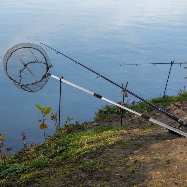 Relaxdays Fiskesperre, teleskopisk stang 60 - 130 cm, sammenleggbar, lett, stabil, nett med 36 cm Ø, svart-sølv