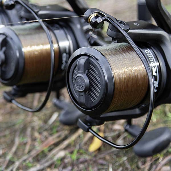 Avid Carp Karpfiskehjul Acr Svart 12000