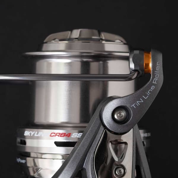 Cinnetic Surfcasting Rulle Sky Line Crb4 Ss Silver 7000