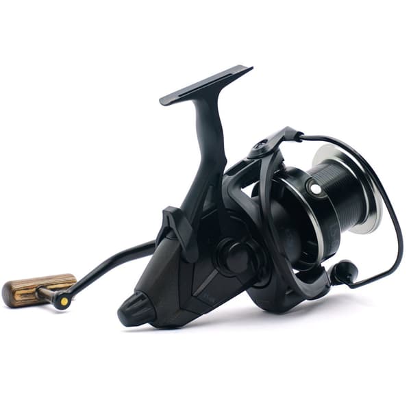 Okuma Carp LS-6K Baitfeeder 6000 VAPAA NOPEUS -kela, 6 LAAKERIA | LS-6K