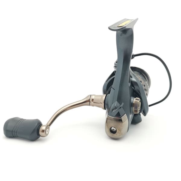 Ryobi Ecusima 2000 -kela heittokalastukseen