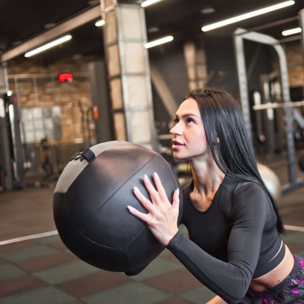 Medicinbold til øvelser 4 kg REBEL ACTIVE
