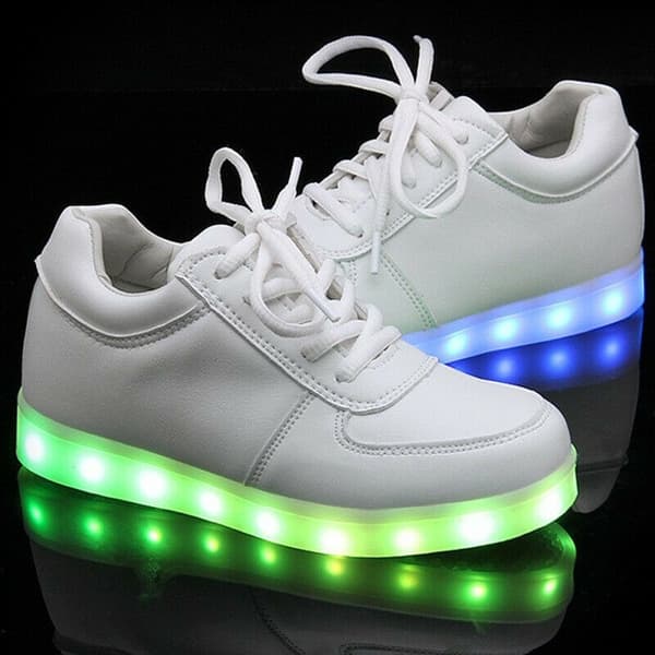 LED Sneakers med lisser, størrelse 35, Hvit