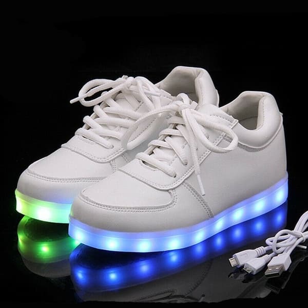 LED Sneakers med lisser, størrelse 35, Hvit