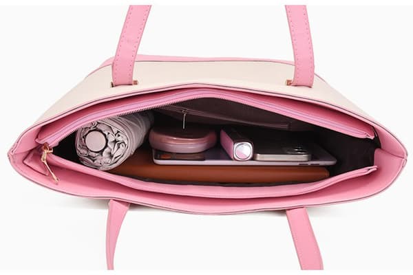 Handväskor, Beige Rosa med Guld-detaljer