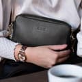 Miniatyrbild 7 av 10: Aarni Crossbody Bag, svart, silverfärgad dragkedja