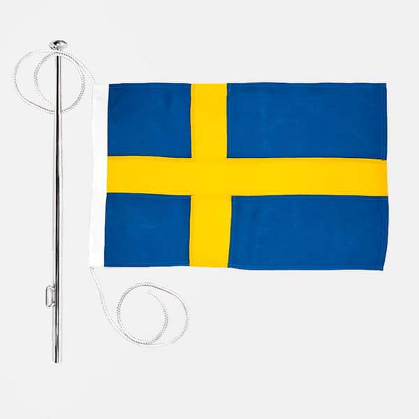 Flaggpaket med båtflagga Adela Royal, Sverige, bomullsliknande polyester (230 g / m²), 90 x 56 cm + flaggstång Ø25 mm, 90 cm i rostfritt stål