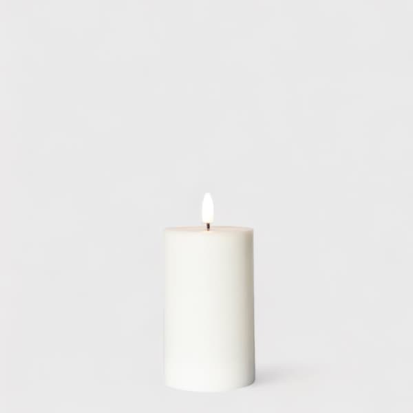 Sia LED pilarikynttilä ladattava valkoinen Ø7.5 X 12.5 cm
