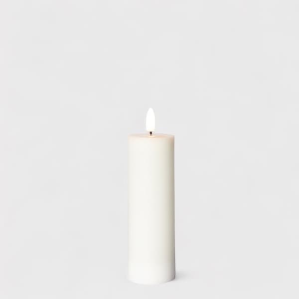 Sia LED pilarikynttilä ladattava valkoinen Ø5 X 15 cm 1kpl
