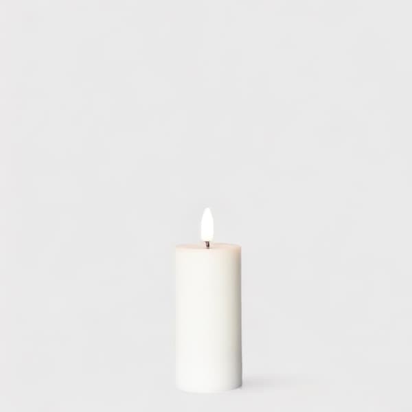 Sia LED pilarikynttilä ladattava valkoinen Ø5 X 10 cm 1kpl