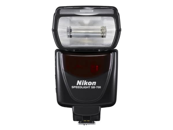 Nikon SB-700-salamalaite