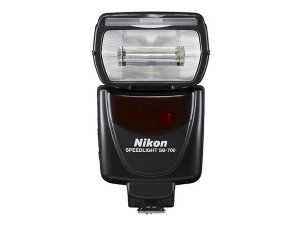 Nikon SB-700-salamalaite