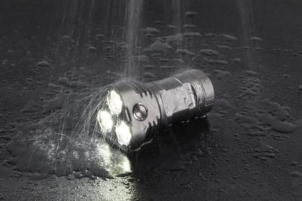 Manker MK34-XHP50.2 3V CW 26000 Lumen