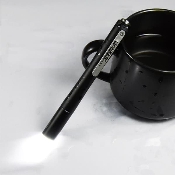 Manker PL21 200LM CREE NW LED Ficklampa batterier 2x AAA
