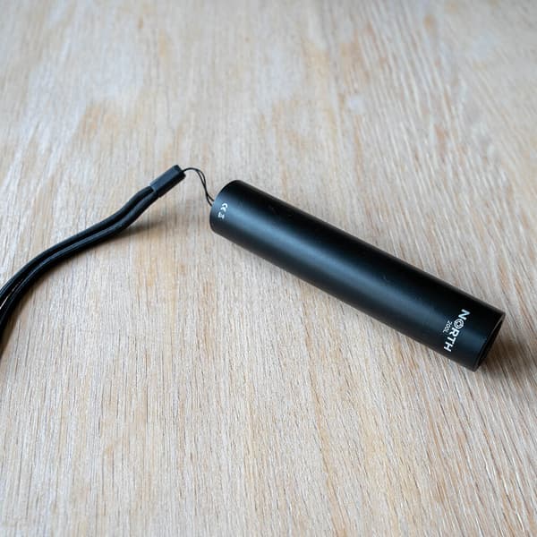 NORTH Taskulamppu 200 Lumen Musta Aluminium 2W 3450Mah
