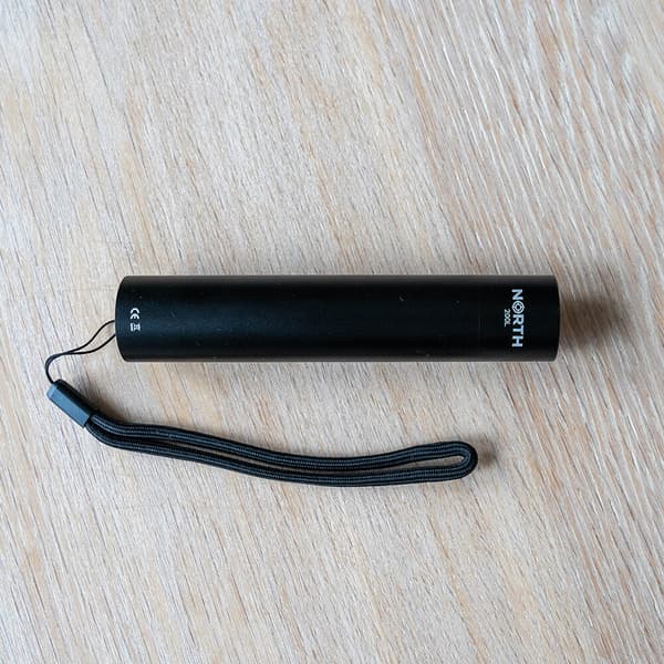 NORTH Taskulamppu 200 Lumen Musta Aluminium 2W 3450Mah