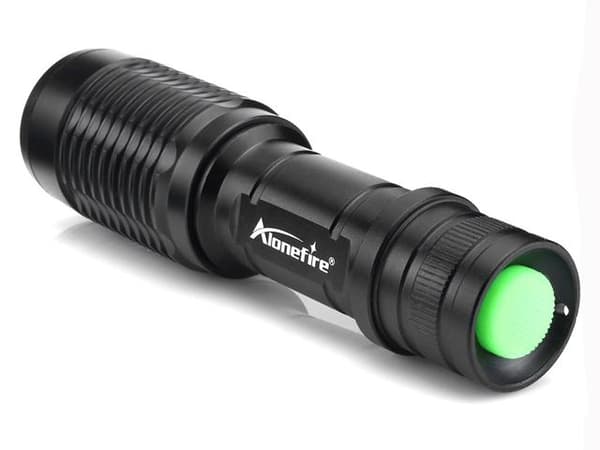 Led ficklampa 1x XM-L T6 led 1000 Lumen Zoom