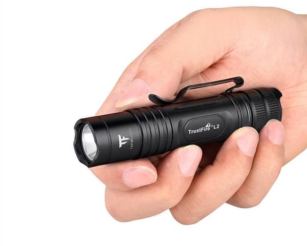 Taktisk Ficklampa i Fickstorlek TrustFire L2, 1000 Lumen, Vattentät