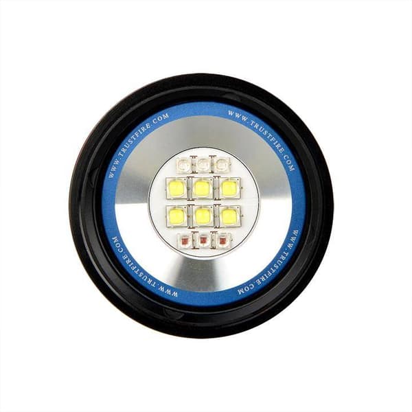 Undervattens Ficklampa Dykning TrustFire DF50, 6500 Lumen, 70 Meters Djup, 105 Meter Räckvidd