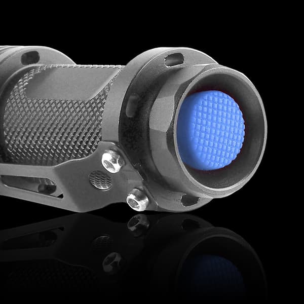 LED-käsitaskulamppu everActive FL-180 "Bulet" CREE XP-E2 LEDillä