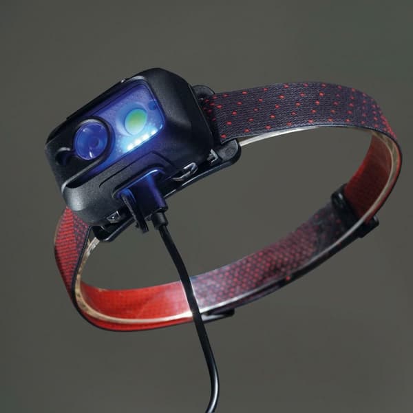 TIROSS PANDELAMPE MED SENSOR 5W CREE XPG2/240 lm/5h/6500K USB