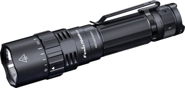 Fenix PD40R V3.0 -taskulamppu musta