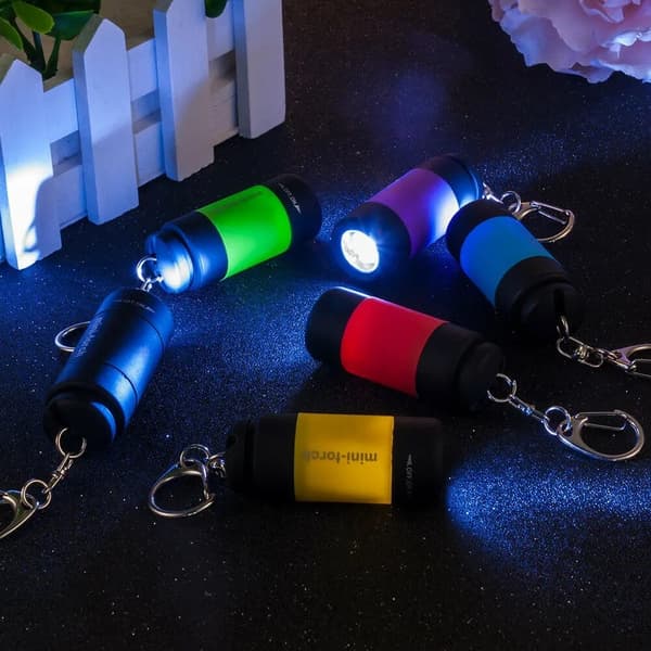 IPX4 Vandtæt Mini Genopladelig LED 25 Lumen lommelygte - Sort