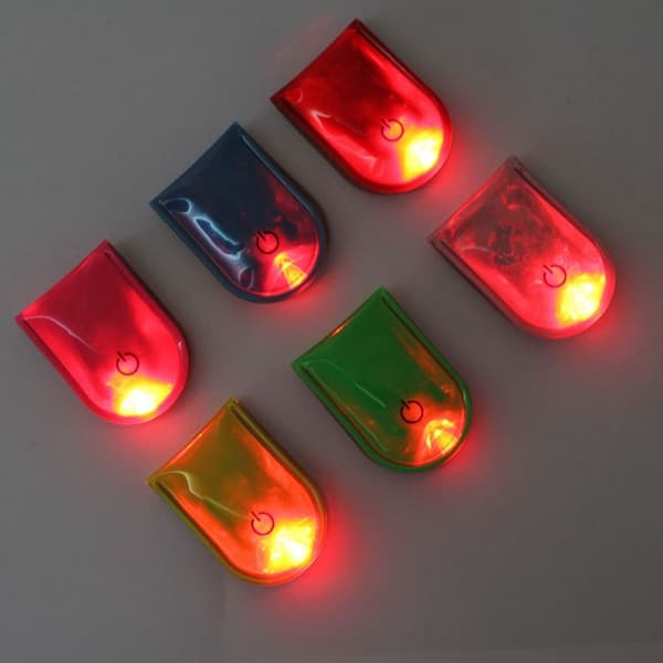 LED-valo Magneettinen klipsi Turvallinen Juoksu Yö Camping Aktiviteetit - Punainen