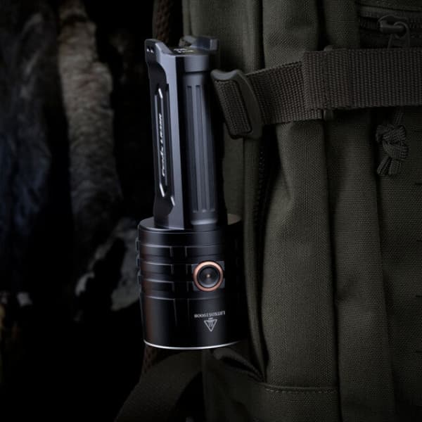 Fenix LR35R -lommelygte