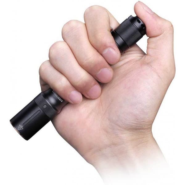 Fenix E20 V2.0 -taskulamppu