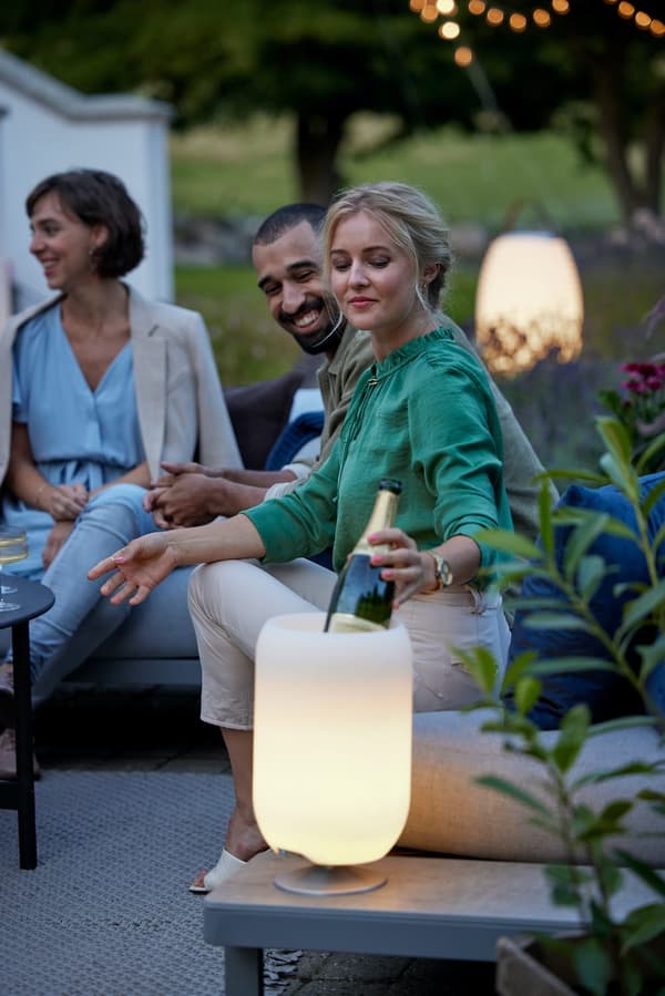Atmos - Dimbar LED-lampa, Bluetooth-högtalare, dryckesställ, vinkylare