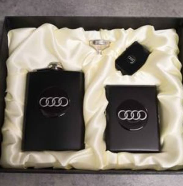 Audi-lahjapakkaus