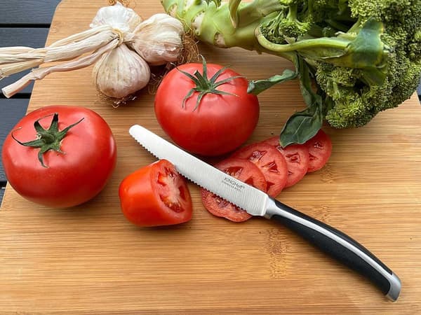 KINGHOFF KH-1703 TAFFAD TOMATKNIV