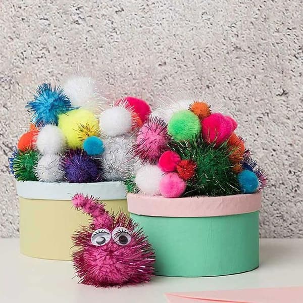 60 flerfärgade glänsande pompoms