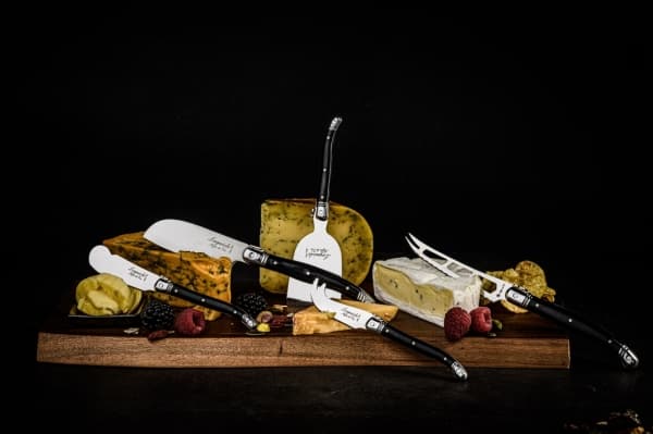 LAGUIOLE Ostknivar Laguiole black with serving board SET 5 SdV