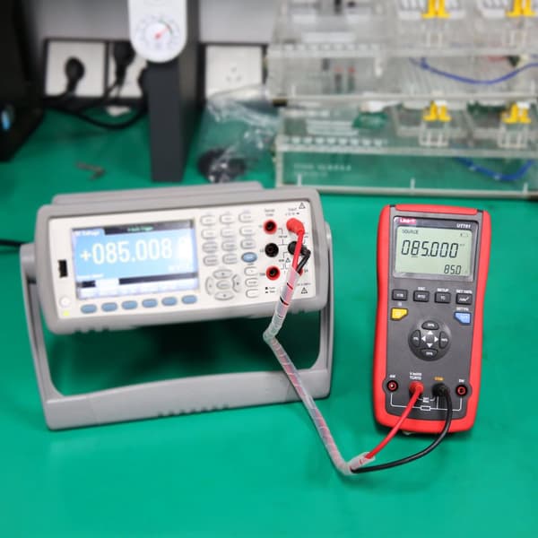 Uni-T UT701 temperaturkalibrator
